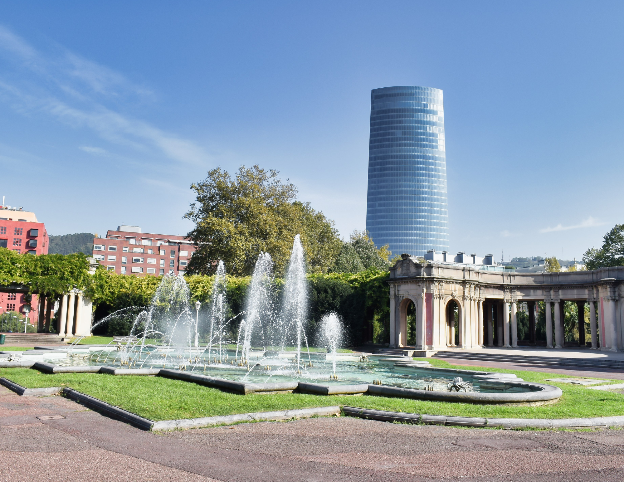 Bilbao Travel Guide-3.png